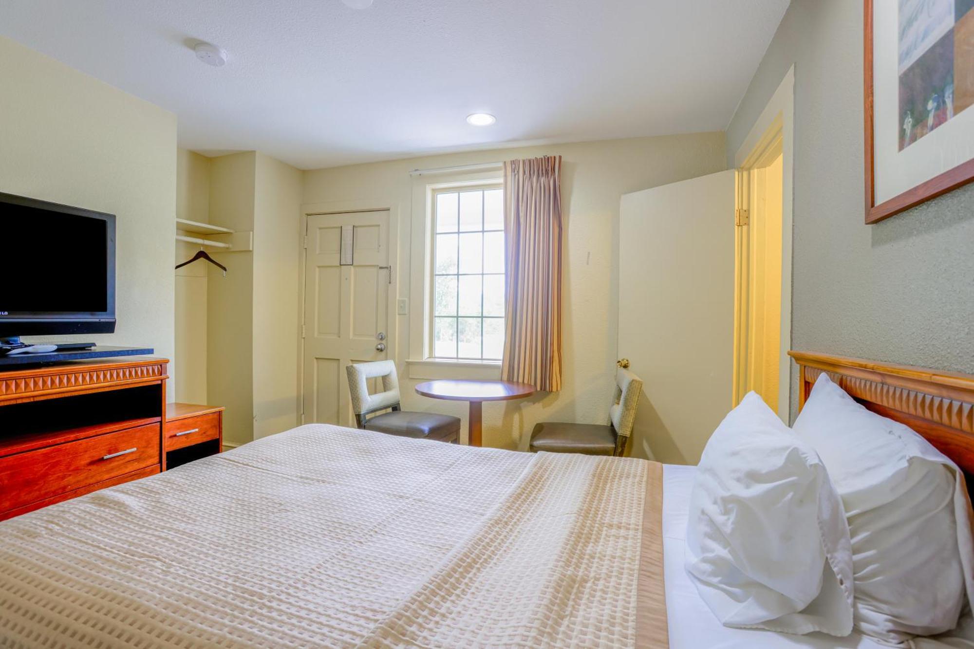 Budget By Oyo I-81 Motel Natural Bridge