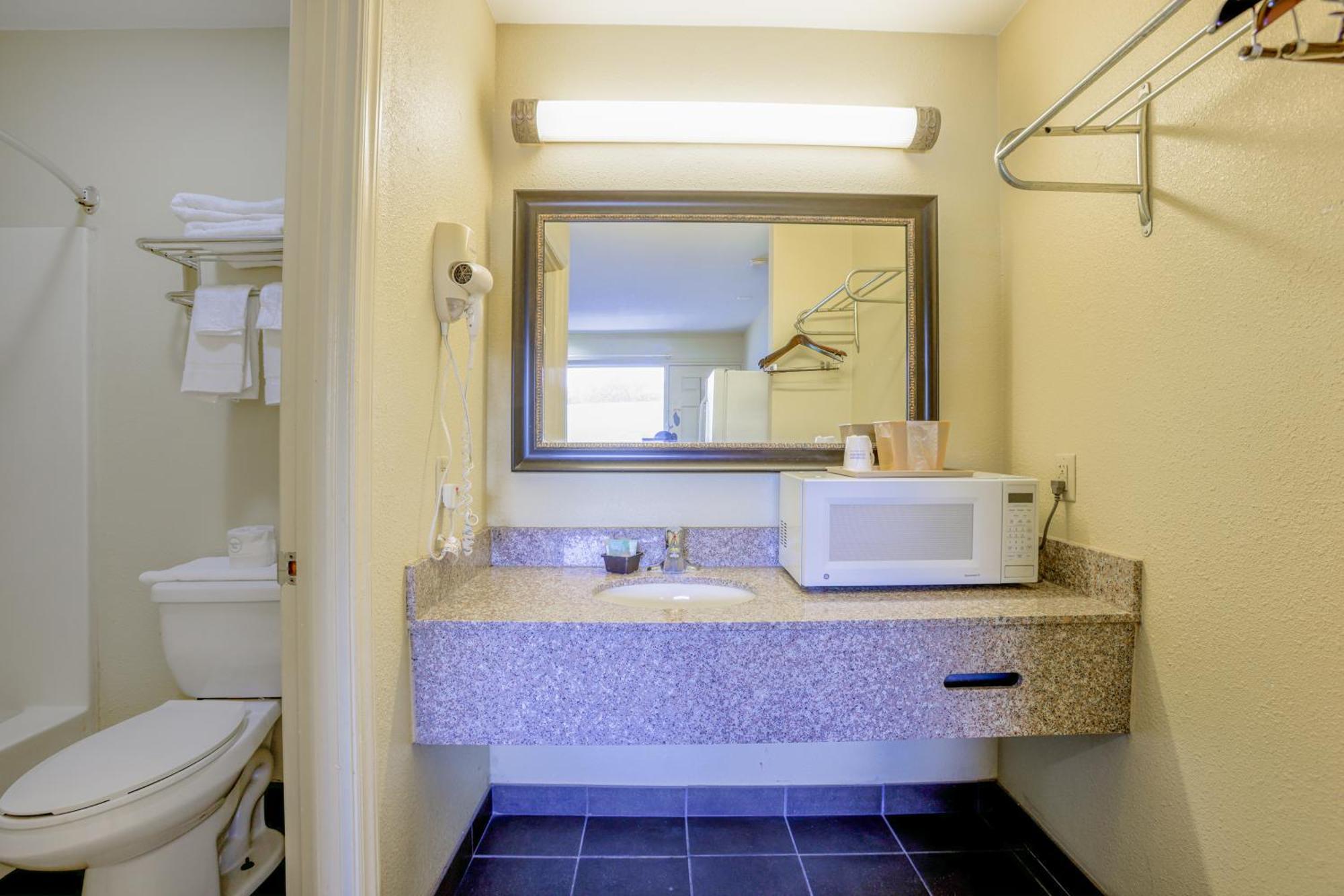 Motel Budget By Oyo I-81 2*