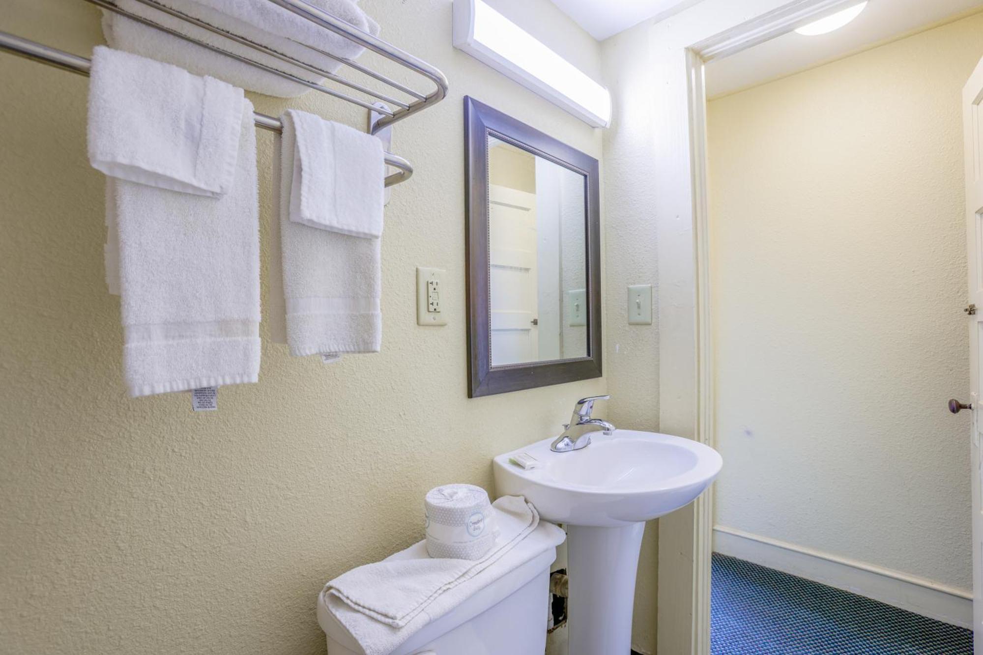 Motel Budget By Oyo I-81