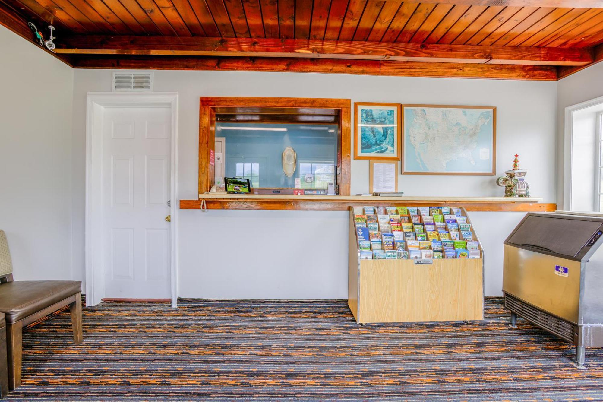 Motel Budget By Oyo I-81